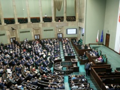 Propozycja, która może namieszać w handlu. Dokument w Sejmie