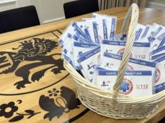 Te koperty mogą uratować życie. Trafią do mieszkających samotnie seniorów w gminie Żukowo