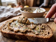 5 minut i po problemie. Szybka pasta uratowała kolację, gdy lodówka była pusta