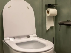 Wsypałam sól do toalety i zostawiłam na noc. Rano byłam zaskoczona