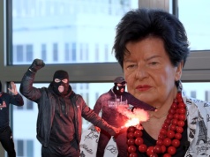 Nawrocki matole! Twoją prezydenturę obalą kibole! Senyszyn o wojnie Nawrockiego z kibolami