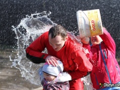 Skąd wziął się śmigus dyngus i czy można oblewać bezkarnie?