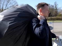 Targający wory – czyli Mentzen testuje system kaucyjny