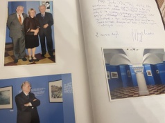 Pamiątki po Wiesławie Myśliwskim w sandomierskim zamku