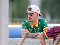 Żużel. Miał dwie propozycje, ale musiał z ich zrezygnować. "Jestem w obiegu"