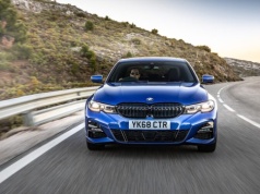Ile kosztuje 5-letnie BMW serii 3 i które wersje najlepiej trzymają cenę? Czas na odpowiedź