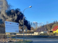 Pożar autobusu w Łomnicy.