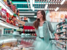 Coraz mniej klientów w hipermarketach. Oto powody