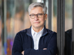 "Banki uśpiły całe pokolenie Polaków". Sobieraj: Miliardy powinny pracować dla klientów