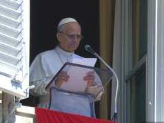 Leon XIV: Znaczenie prawdy w świecie pełnym fałszu