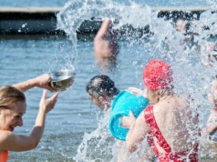 Śmigus-dyngus – skąd się wziął Lany Poniedziałek? Dawniej nikt nie chciał zostać suchy