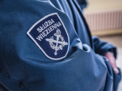 Nadgodziny bez pełnej zapłaty i braki kadrowe. Służba Więzienna w kryzysie