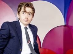 "Bezkompromisowe" widowisko dla dorosłych. Adaptacja kultowego cyklu