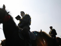 Kilkudziesięciu jeźdźców wyruszyło w wielkanocnej procesji konnej w Gliwicach-Ostropie