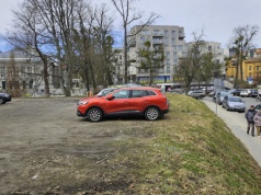 Nowa inwestycja w Śródmieściu. Czy wróci pomysł budowy hotelu? W tle pomnik przyrody
