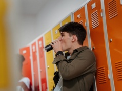 Pozbawili ich snu, a na ratunek przyszła kofeina. Efekt badania zaskakuje