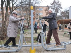 „Pogodna Jesień” w Częstochowie. Bezpłatny program dla seniorów, którzy chcą być aktywni i zdrowi