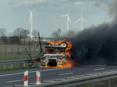 Pożar samochodu na 124km A2, kierunek Świecko
