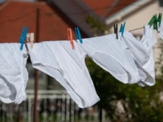 Jak często wymieniać bieliznę? Warto stosować "zasadę 50"