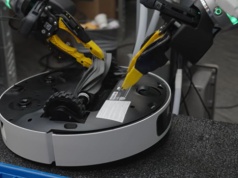 Praca w fabryce nie jest już bezpieczna. Robotyka przyszłości przeraża i fascynuje