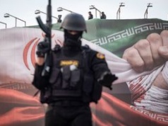 Furia w Iranie po ultimatum. Trump to dla nich "obłąkany prezydent"