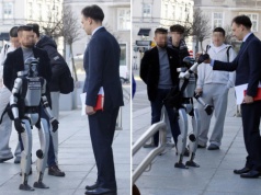 Minister finansów przybił piątkę z robotem! Edward Warchocki wdziera się na politycz…