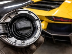 Mechanik odkrył sekret Lamborghini. Część za 1100 euro zastąpił elementem z Forda za 40 dolarów