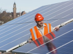 Finansowa katastrowa właścicieli mega farm fotowoltaicznych