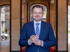 Czas na duże zmiany w portfelu. Eksperci stawiają m.in. na surowce