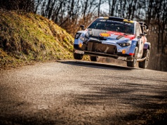 Rajd Chorwacji WRC na żywo w Motowizji. Nowa era asfaltowej rundy i powrót Kajetanowicza