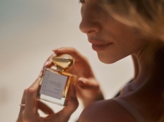 MISSB: manifest kobiecości zamknięty w zapachu