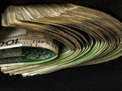 Zarządzanie budżetem nam wychodzi, ale na ETF-ach polegamy. Nowy raport