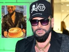 U Krzysztofa Rutkowskiego nawet posiłek ocieka złotem. Pałaszował obsypany KRUSZCEM tort