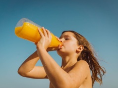 Co tak naprawdę jest w sokach na sklepowych półkach? Inspekcja ujawnia