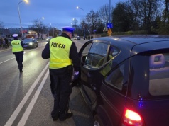 Jedna osoba nie żyje, 13 rannych. Dolnośląska policja podsumowała Wielkanoc na drogach