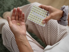 Efekt nocebo. Ginekolożka wyjaśnia, dlaczego dotyka coraz więcej kobiet. "Siła otoczenia jest duża"