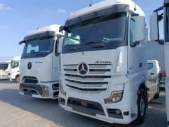 Nowy Actros L poprzedniej generacji – ciekawy wybór kierowcy-przewoźnika