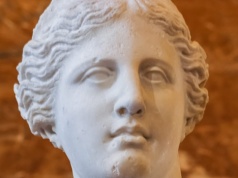 "Bezręczna" ikona piękna, czyli zawiłe dzieje "Wenus z Milo"