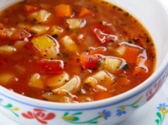 Prosta zupa z papryki. W okamgnieniu znika cały gar