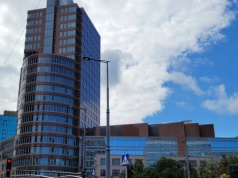 Stary dobry Ilmet zamienia się w pył. Wyrośnie Warsaw One