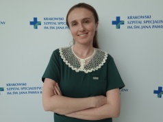 Ważna publikacja krakowskich lekarzy. „Pacjent po COVID-19 przez 7 miesięcy skarżył się na duszność”