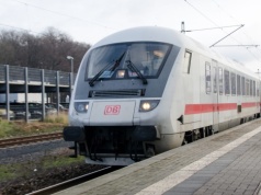 Koszmar w pociągu pod Berlinem. Dwunastu mężczyzn napadło na kobiety