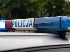 Wypadek w Pisarzowicach. Zderzenie trzech pojazdów na wysokości sklepu Dino