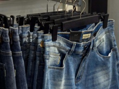 Co dalej z fabryką Levi’s w Płocku? Produkcja wróciła pod nowym szyldem