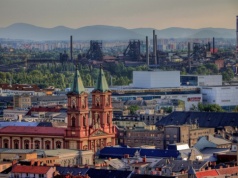 Podróż z centrum Katowic do centrum Ostrawy potrwa nawet 20 minut! Szybka kolej pojedzie przez nowy most na Olzie, pociągi zatrzymywać się będą w Boguminie