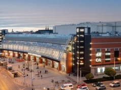 Gigant centrów handlowych bierze 324 mln euro. Duża operacja na rynku