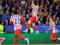 Barcelona na kolanach. Atletico jedną nogą w półfinale Ligi Mistrzów. Bezradny Lewandowski