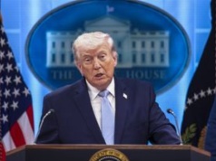 Trump znów krytykuje NATO. "Nie było ich"