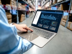 Rynek PC: wzrost w I kw., ale dołek już blisko