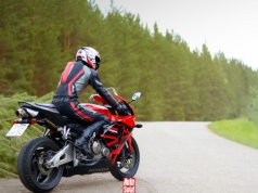 Te motocykle można prowadzić z prawem jazdy kat. B. Nie tylko 125 cm3. Dwa warunki